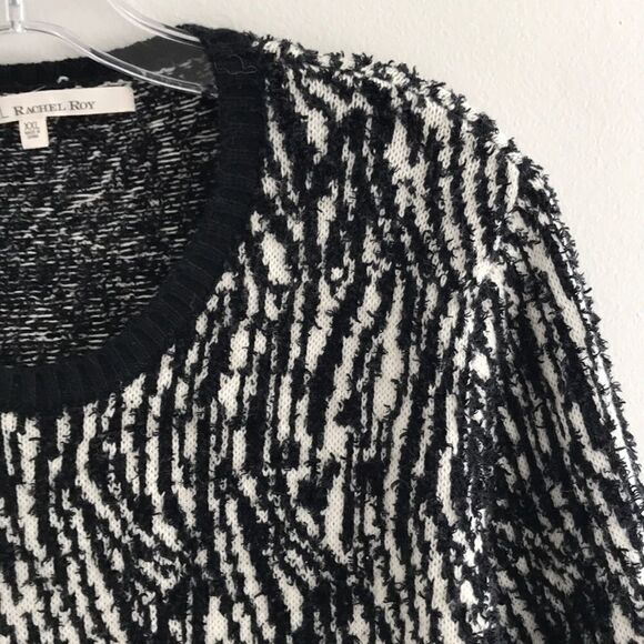 RACHEL ROY b&w eyelash sweater - Picture 4 of 13